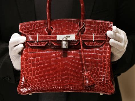 who makes birkin bag